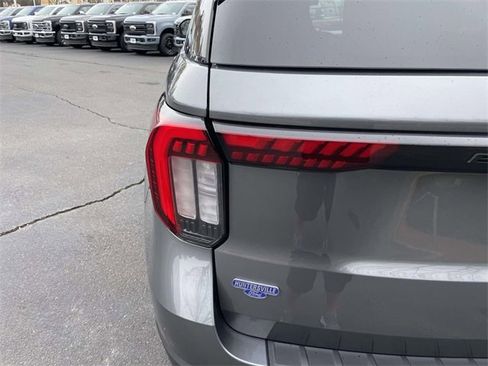 Used 2025 Ford Explorer ST w/ Sun And Sound Package image 34