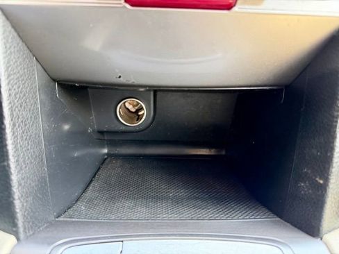 Used 2011 Subaru Outback 2.5i Premium image 32