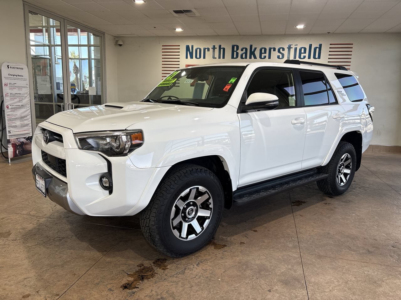 Used 2021 Toyota 4Runner TRD Off-Road Premium AWD/4WD image 1