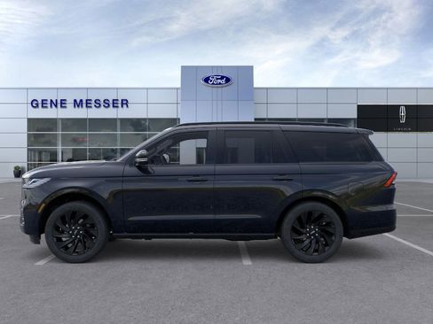 New 2026 Lincoln Navigator Reserve w/ Jet Appearance Package image 16