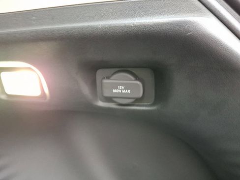 Certified 2025 Honda HR-V LX image 30