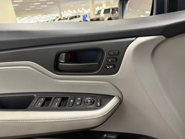 Used 2022 Honda Odyssey EX-L image 31