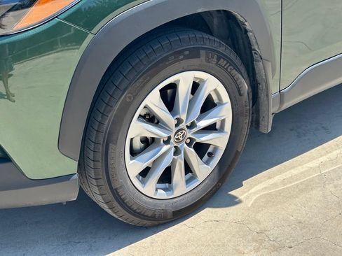 Used 2026 Toyota Corolla Cross LE w/ Moonroof Package FWD image 9