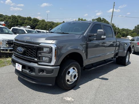 New 2026 Ford F350 XL w/ STX Appearance Package AWD/4WD image 2
