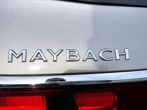 Used 2024 Mercedes-Benz Maybach GLS 600 4MATIC image 30