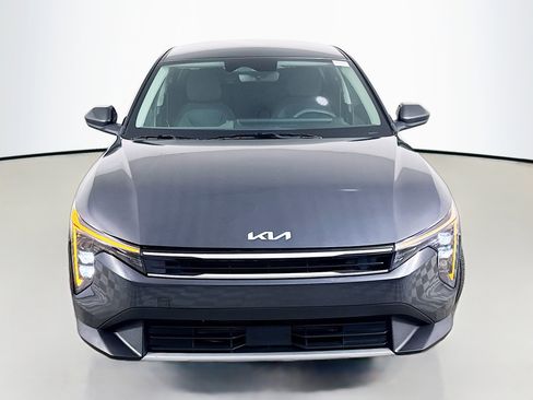 Used 2025 Kia K4 LXS FWD image 2