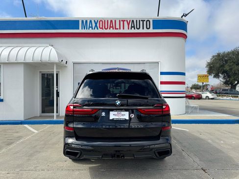 Used 2019 BMW X7 xDrive50i w/ M Sport Package image 28