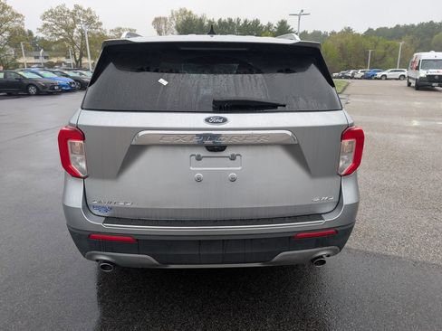 Used 2021 Ford Explorer Limited w/ Equipment Group 301A AWD/4WD image 4