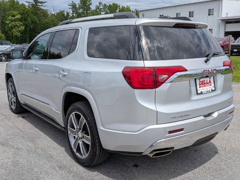 Used 2017 GMC Acadia Denali w/ Technology Package AWD/4WD image 8