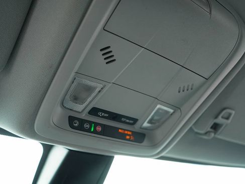 Used 2021 Chevrolet Blazer LT FWD image 11