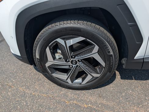 Used 2024 Hyundai Tucson Limited AWD/4WD image 9