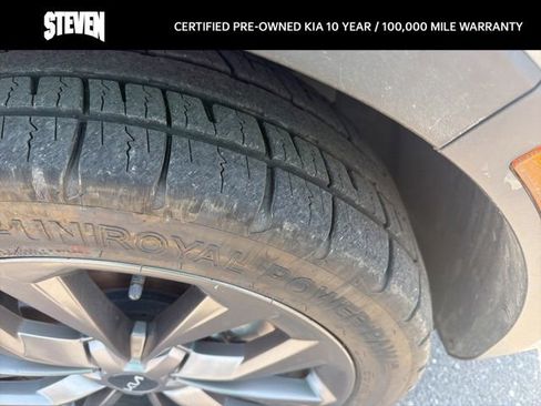 Certified 2023 Kia Sorento X-Line EX AWD/4WD image 10