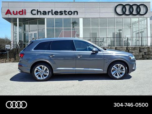 Certified 2022 Audi Q7 3.0T Prestige AWD/4WD image 2