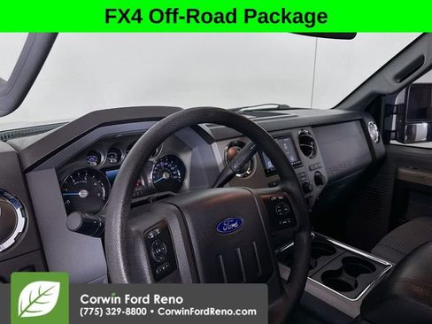 Used 2016 Ford F450 XLT w/ XLT Premium Package image 9