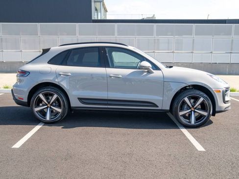 New 2026 Porsche Macan AWD/4WD image 8