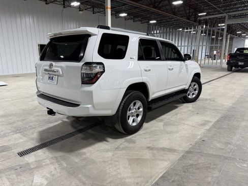 Used 2020 Toyota 4Runner SR5 image 6