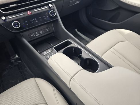 Used 2024 Hyundai Sonata Limited image 16