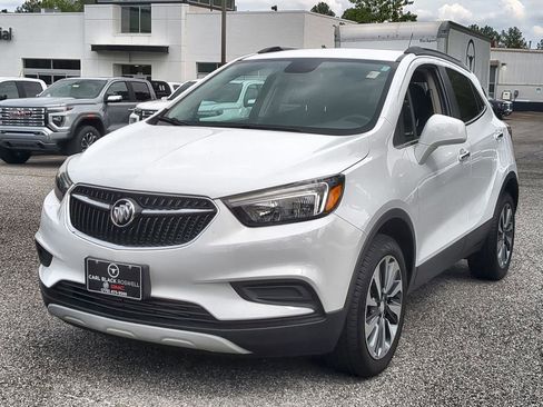 Used 2022 Buick Encore Preferred w/ Safety Package AWD/4WD image 4