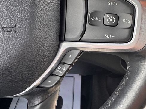 Used 2022 RAM 1500 Big Horn AWD/4WD image 30
