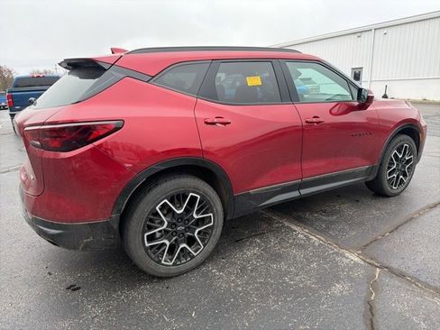 Used 2024 Chevrolet Blazer RS w/ Enhanced Convenience Package image 3