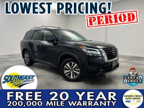 Used 2025 Nissan Pathfinder SL image 1