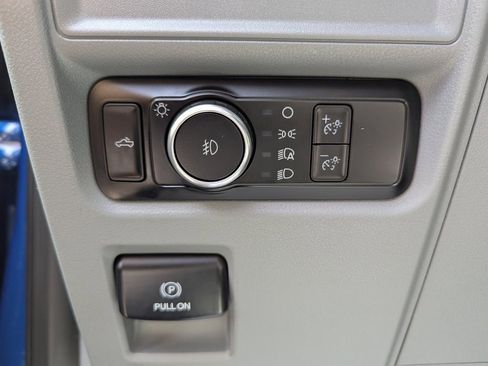 Used 2023 Ford F150 XLT w/ Trailer Tow Package image 14