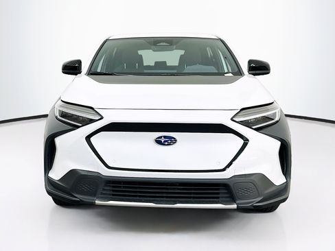 Used 2023 Subaru Solterra AWD image 2
