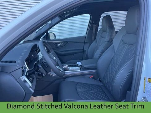 New 2026 Audi SQ7 Premium Plus image 25