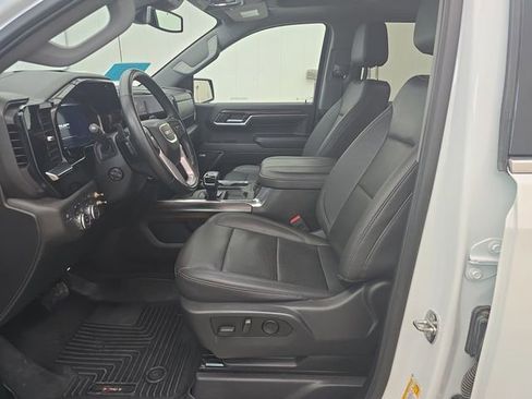 Used 2023 GMC Sierra 1500 SLT w/ SLT Convenience Package image 9