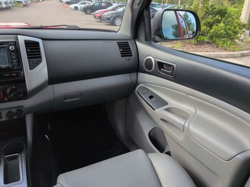 Used 2014 Toyota Tacoma 4x4 Double Cab w/ TRD Sport Package image 16