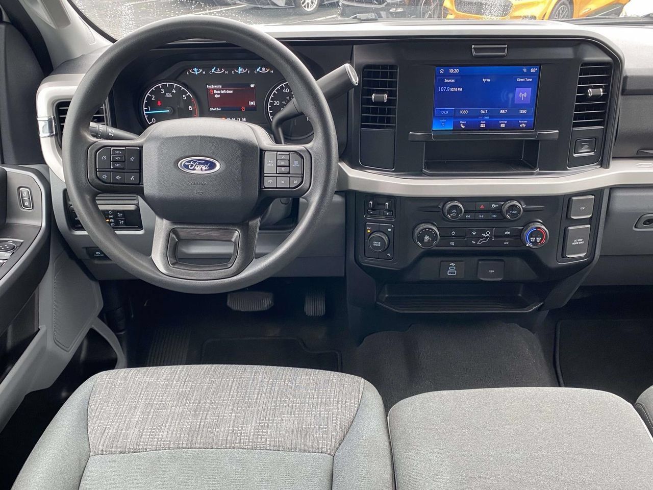 Used 2025 Ford F250 XLT AWD/4WD image 13