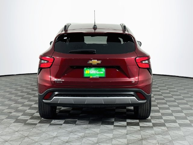 Used 2024 Chevrolet Trax LT FWD image 7