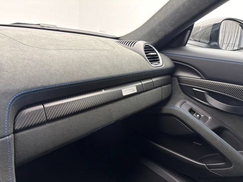 Certified 2025 Porsche 718 Boxster Spyder RS RWD image 23