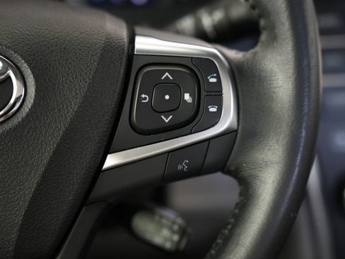 Used 2017 Toyota Camry XLE image 13