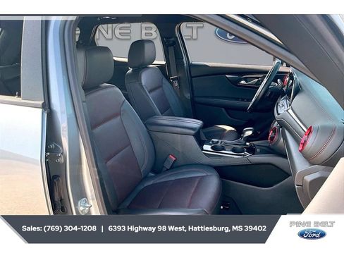 Used 2025 Chevrolet Blazer RS FWD image 6