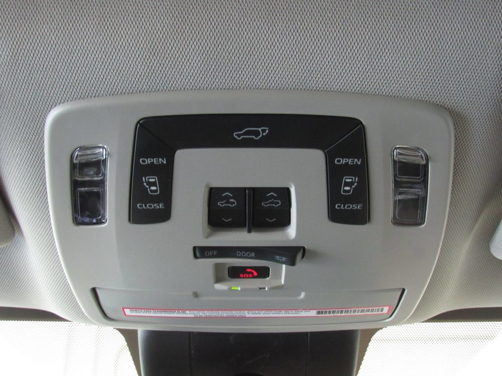 Certified 2024 Toyota Sienna XLE FWD image 29