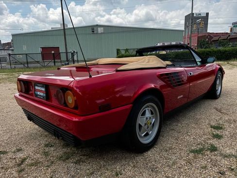 Used 1988 Ferrari Mondial 3.2 Cabriolet image 18