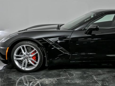 Used 2016 Chevrolet Corvette Stingray Coupe w/ 2LT Preferred Equipment Group RWD image 6