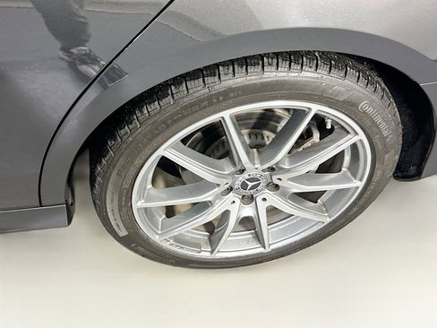 Used 2023 Mercedes-Benz E 350 4MATIC Sedan image 32