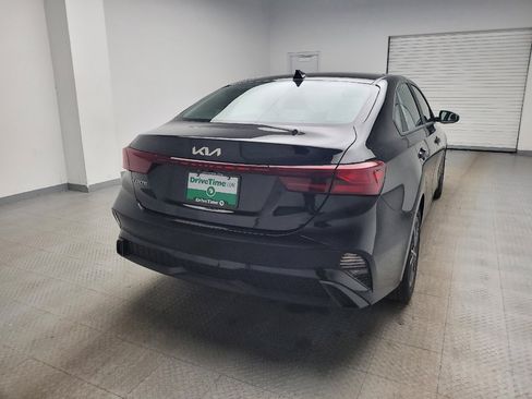 Used 2022 Kia Forte LXS FWD image 7