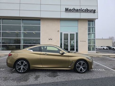 Used 2018 INFINITI Q60 3.0t Luxe w/ Sensory Package 3.0T Luxe image 8