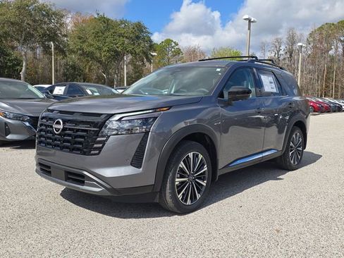 New 2026 Nissan Pathfinder Platinum w/ Cargo Package image 4