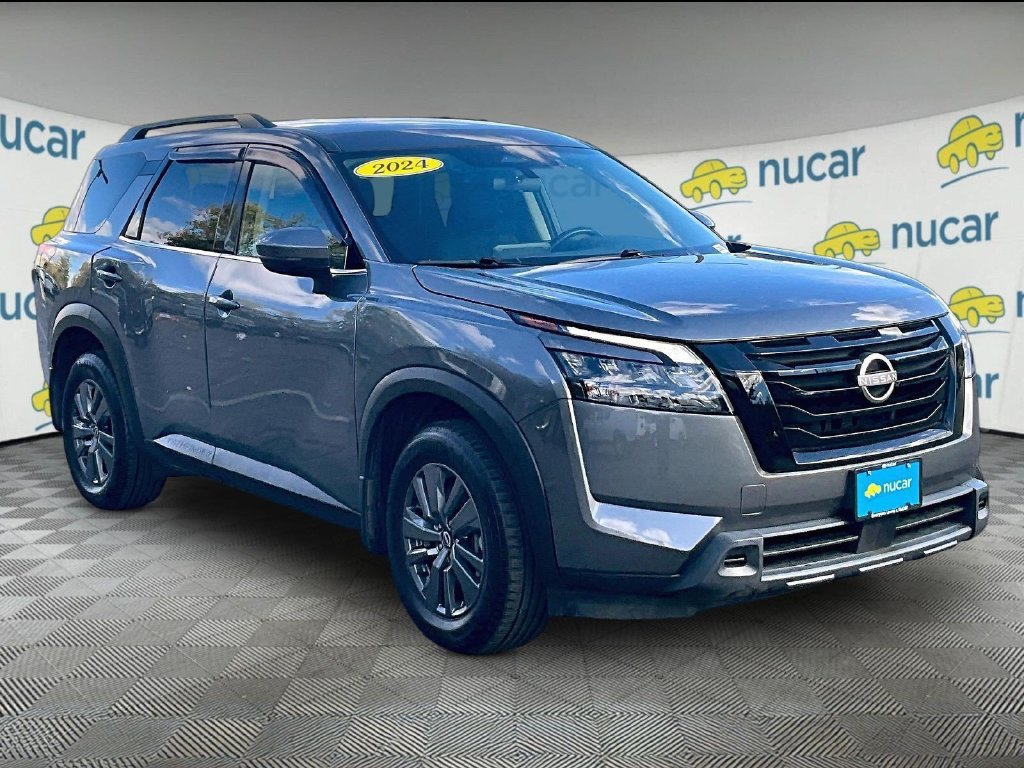 Used 2024 Nissan Pathfinder SV w/ Black Appearance Package AWD/4WD image 1