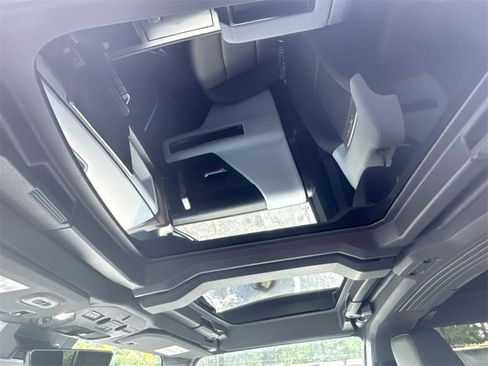 Used 2024 GMC Hummer EV 3X w/ Extreme Off-Road Package image 20