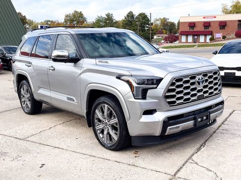 Used 2024 Toyota Sequoia Capstone AWD/4WD image 2
