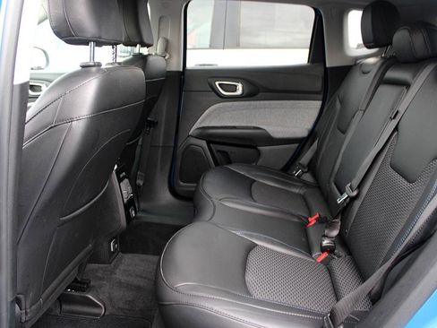 Used 2022 Jeep Compass Latitude image 22