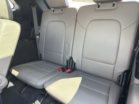 Used 2019 Hyundai Santa Fe XL AWD/4WD image 27