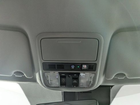 Used 2021 Honda Pilot Touring image 23