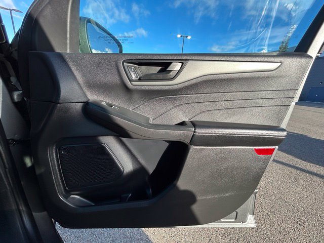Used 2025 Ford Escape Active AWD/4WD image 31