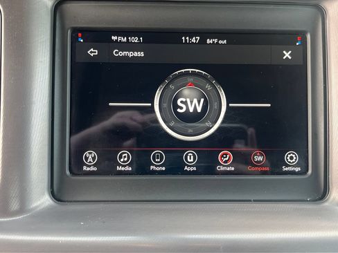 Used 2022 Dodge Charger SXT RWD image 20